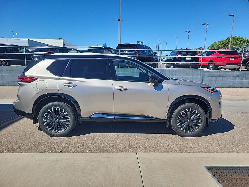New 2026 Nissan Rogue Platinum image 8