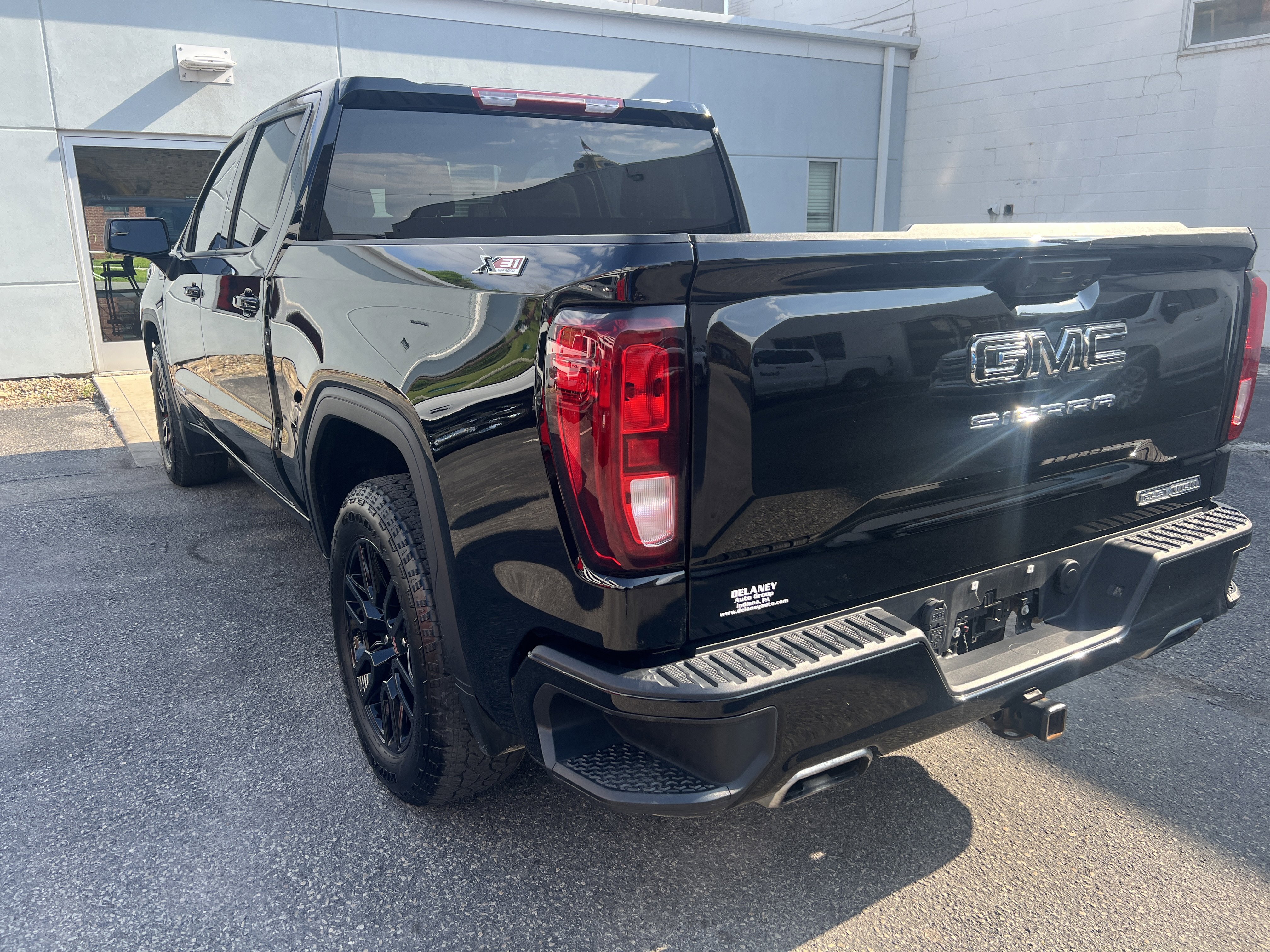 Certified 2023 GMC Sierra 1500 Elevation w/ X31 Off-Road Package AWD/4WD image 6
