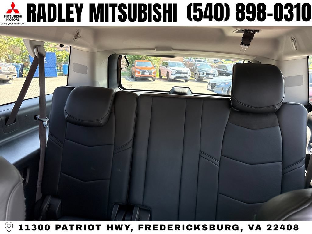 Used 2017 Cadillac Escalade ESV Luxury AWD/4WD image 13