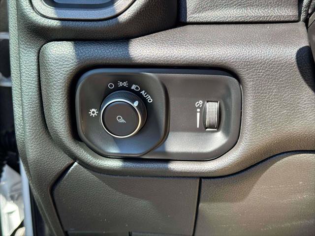 Used 2022 RAM 2500 Tradesman AWD/4WD image 20