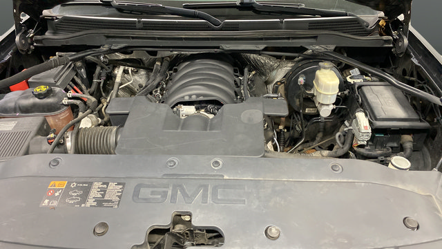 Used 2014 GMC Sierra 1500 Denali w/ Driver Alert Package AWD/4WD image 26