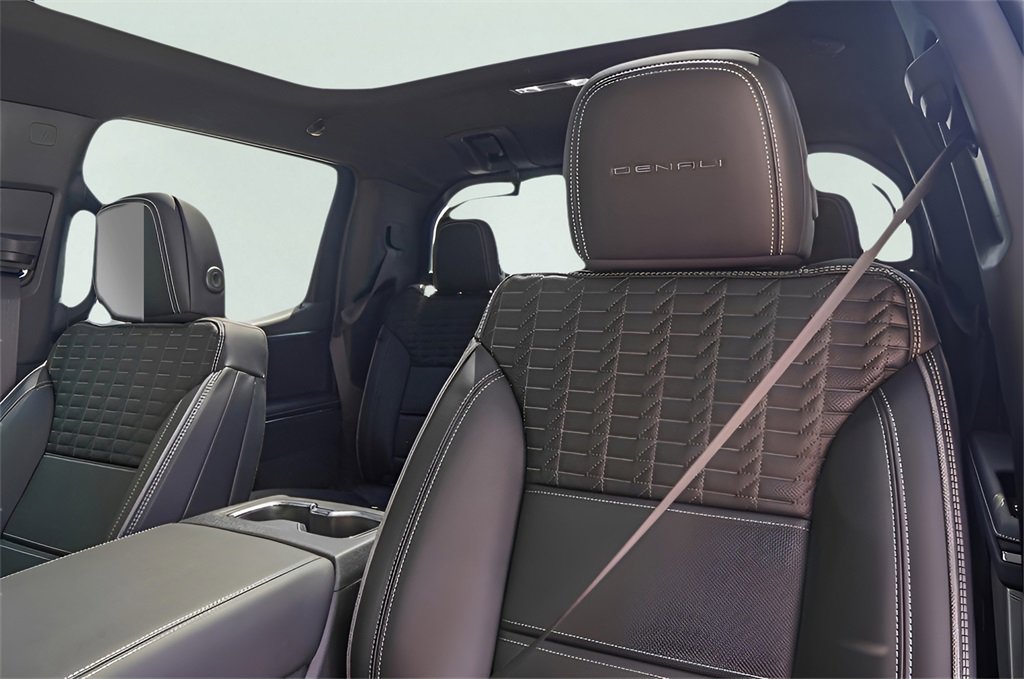 New 2025 GMC Sierra EV Denali image 22