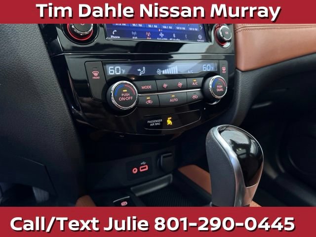 Used 2019 Nissan Rogue SL w/ Premium Package AWD/4WD image 32