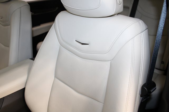 Certified 2025 Cadillac XT5 Sportv w/ Technology Package image 8