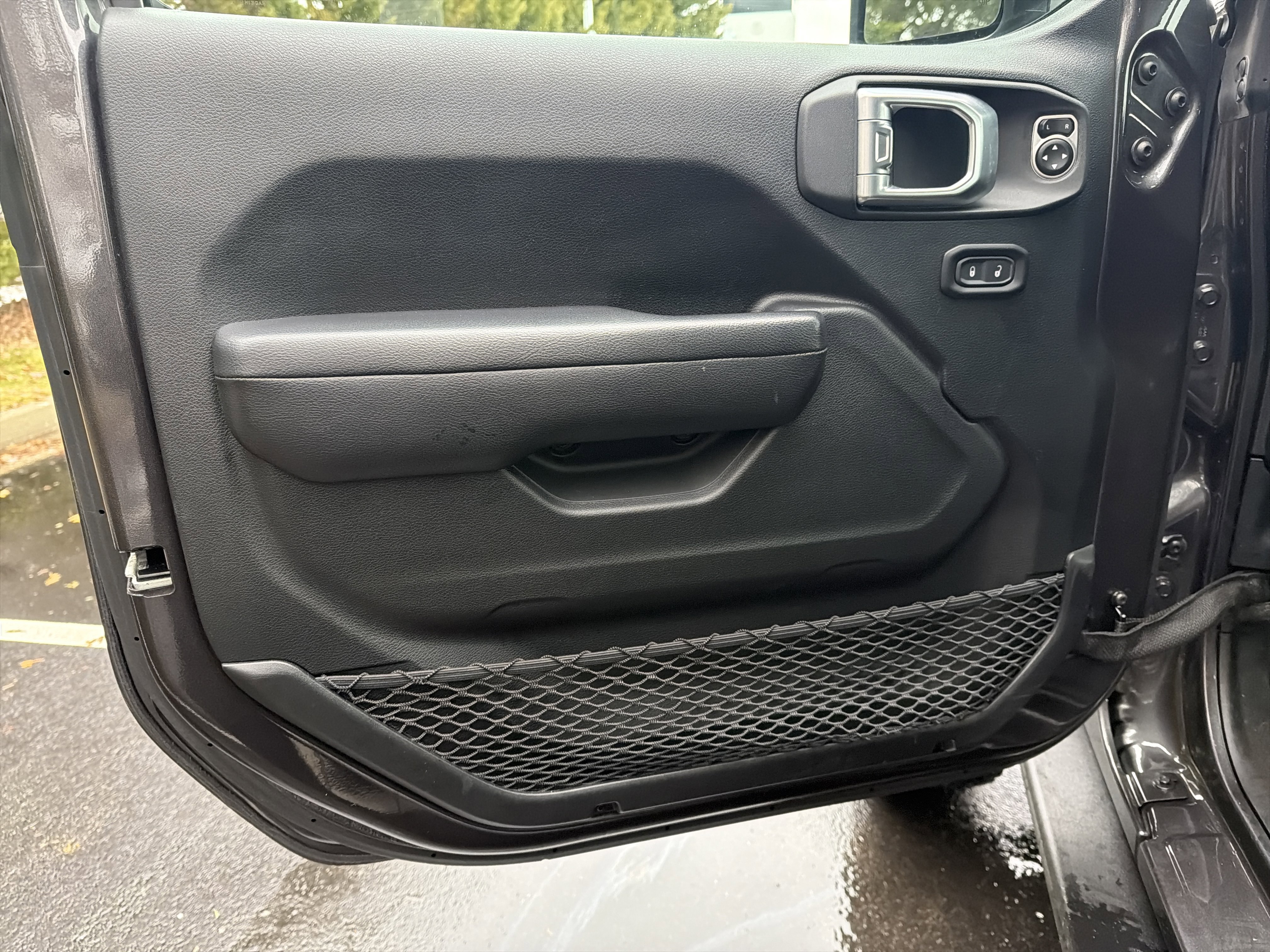 Used 2020 Jeep Wrangler Unlimited Rubicon image 14