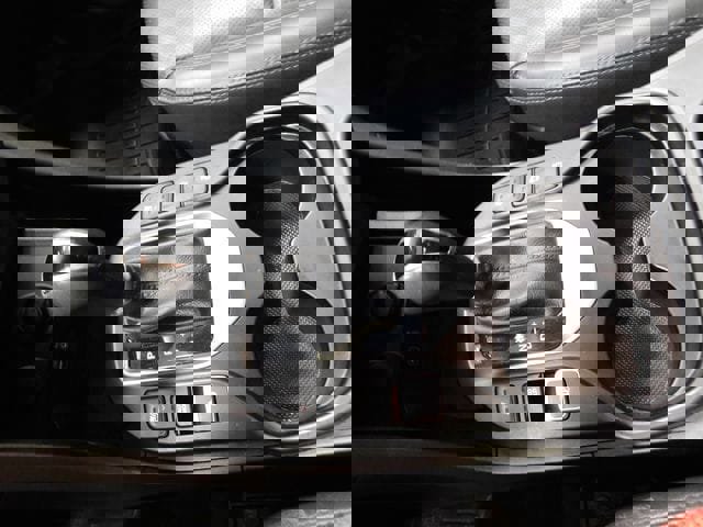 Used 2017 Hyundai Santa Fe Limited image 19