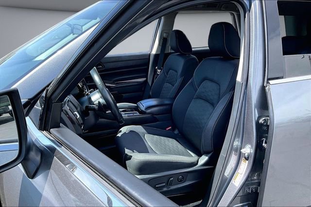 Certified 2024 Nissan Pathfinder SV FWD image 21