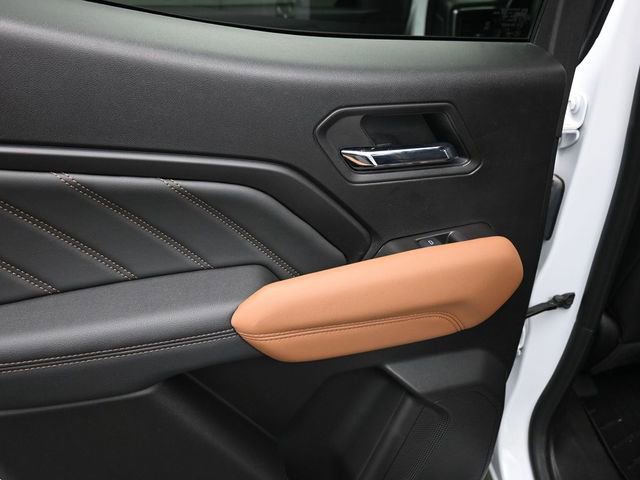 Used 2024 GMC Canyon AT4 w/ Technology Package image 23