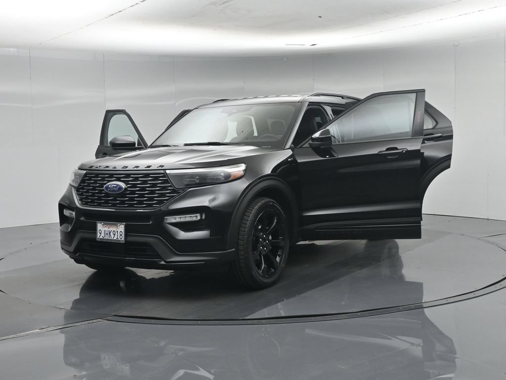 Certified 2023 Ford Explorer ST-Line w/ Class IV Trailer Tow Package RWD image 36