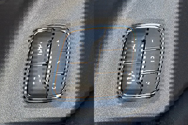 Used 2024 Ford Expedition Platinum image 22