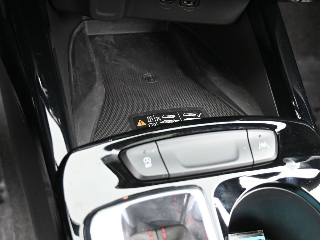 Used 2024 Chevrolet Trax RS w/ Sunroof Package image 23