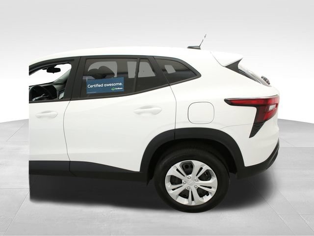 Certified 2025 Chevrolet Trax LS FWD image 6