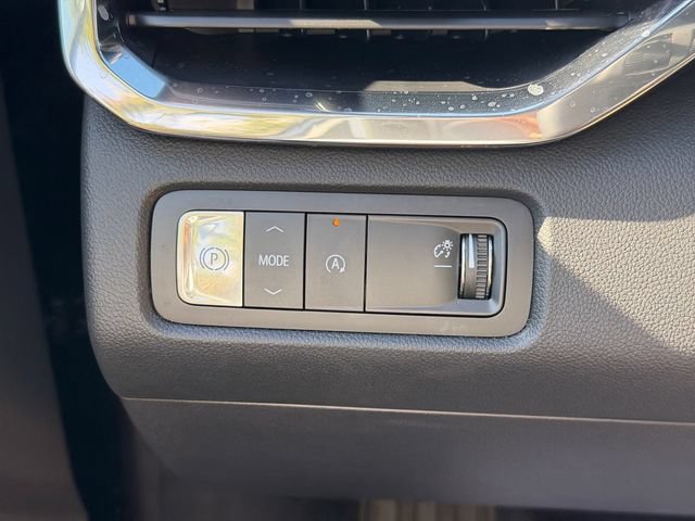 New 2026 GMC Acadia Denali w/ Super Cruise Package FWD image 31