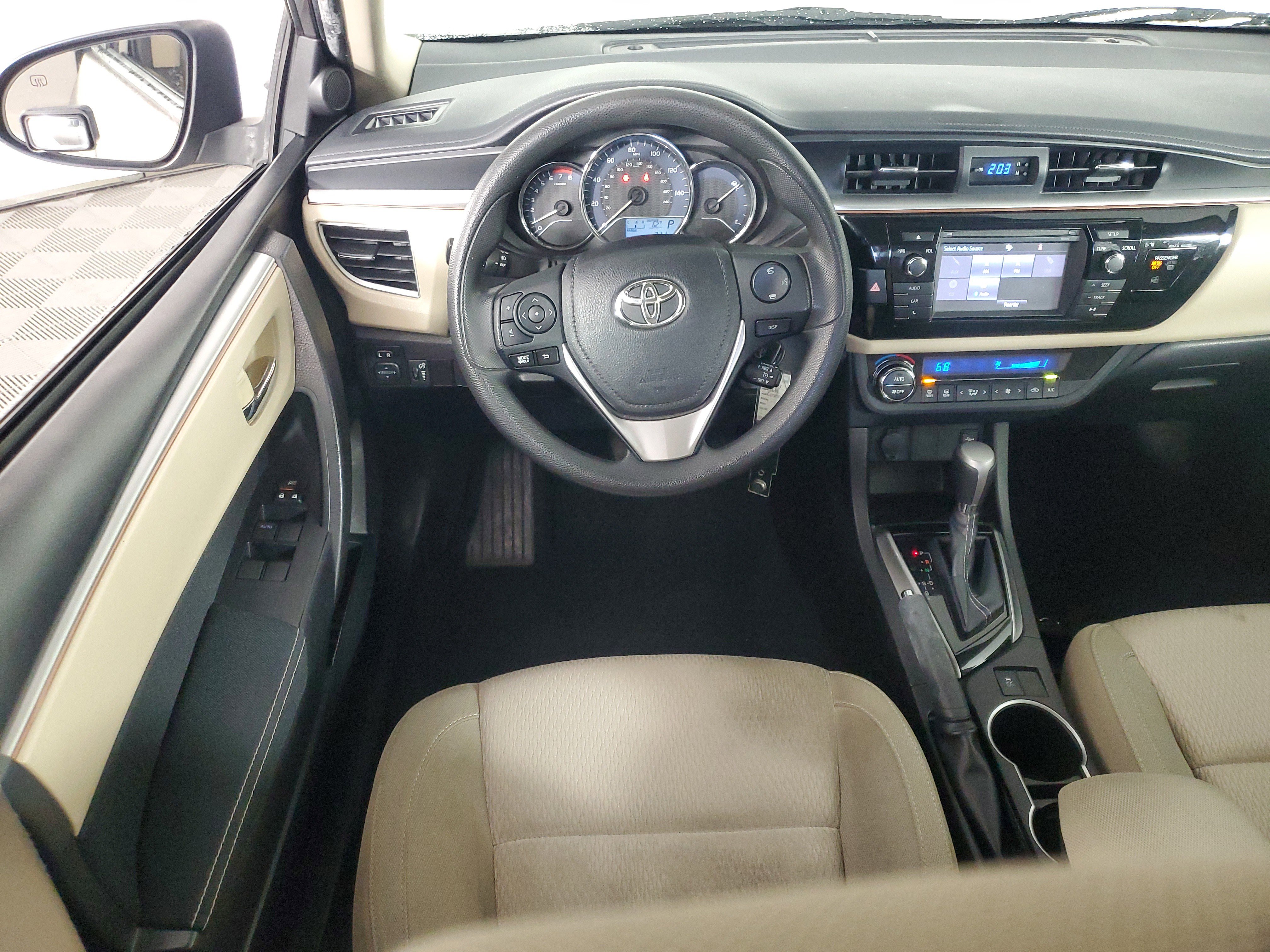 Used 2014 Toyota Corolla LE image 12
