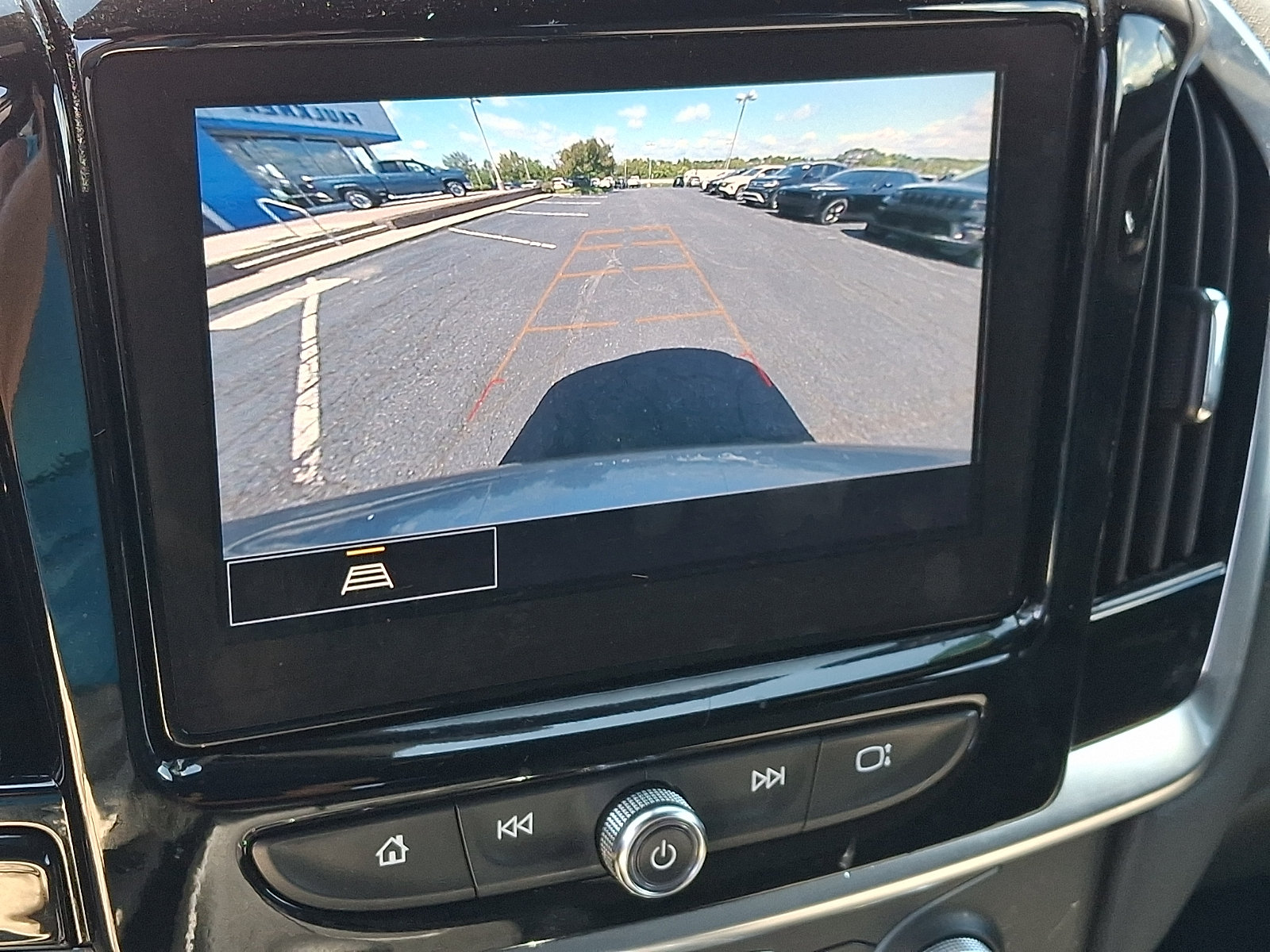 Certified 2023 Chevrolet Traverse LT AWD/4WD image 20