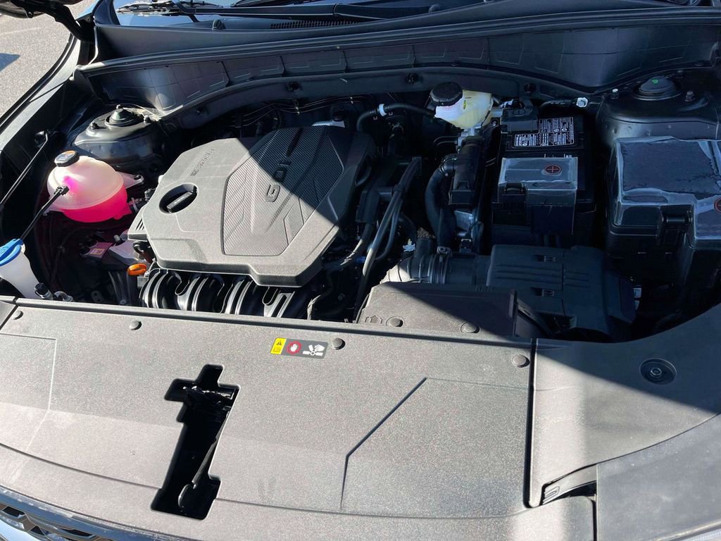 Certified 2025 Kia Sorento S w/ Panoramic Sunroof Package image 39