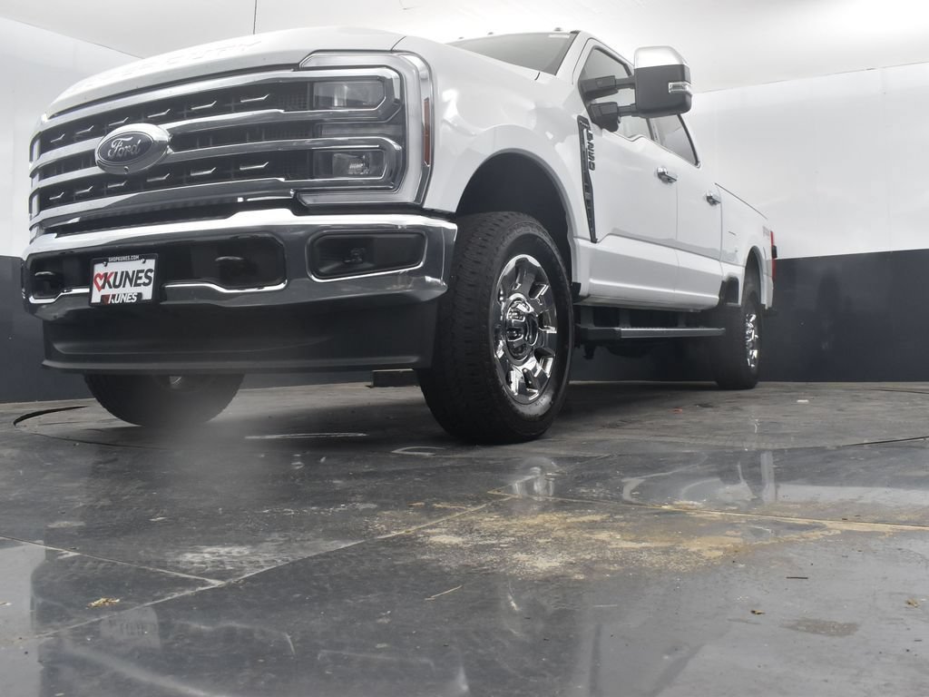 Used 2025 Ford F250 Lariat w/ Chrome Package AWD/4WD image 28