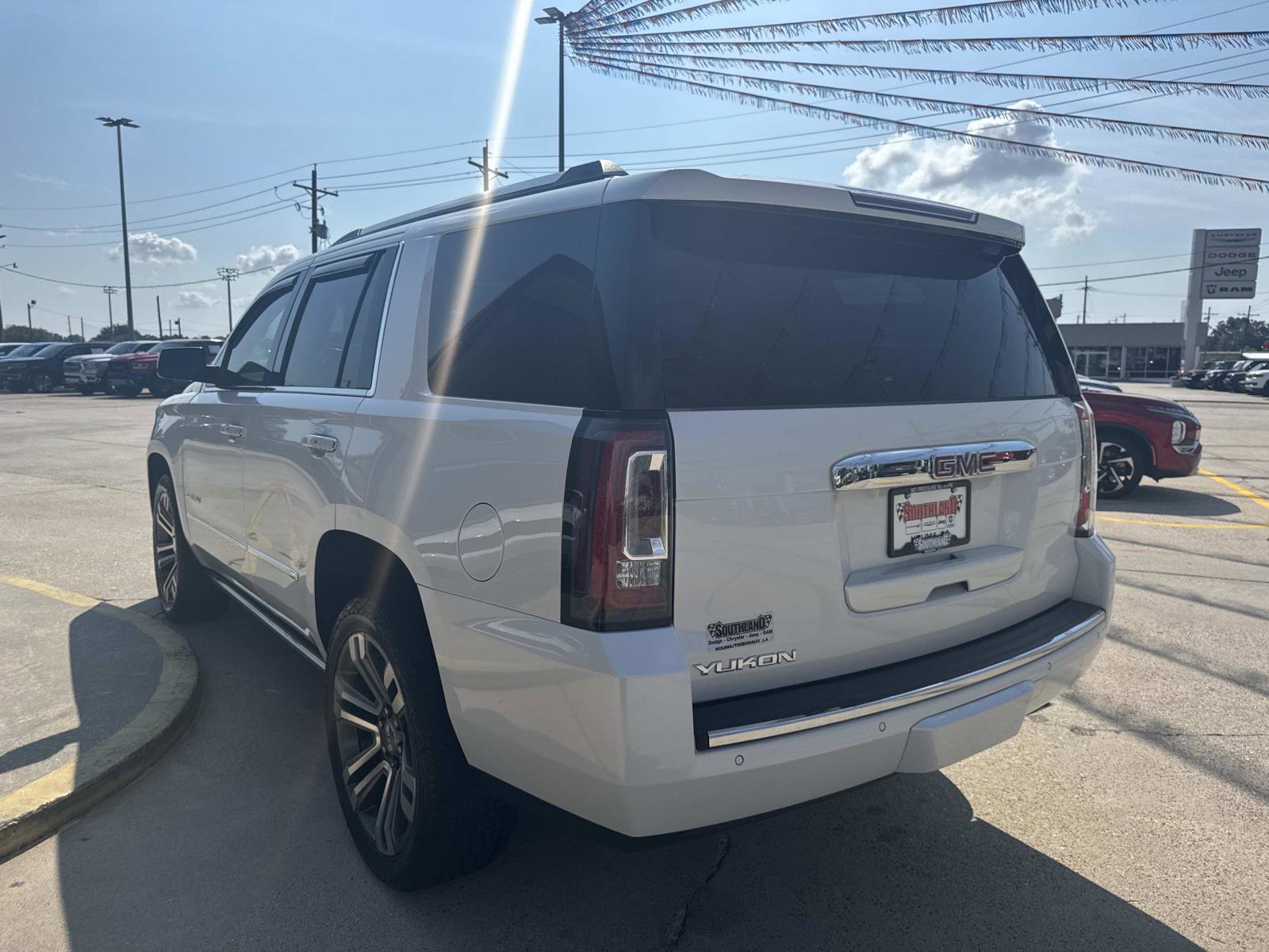 Used 2019 GMC Yukon Denali w/ Denali Ultimate Package image 5