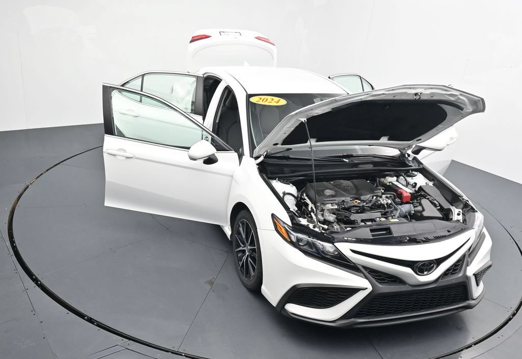 Used 2024 Toyota Camry SE FWD image 36