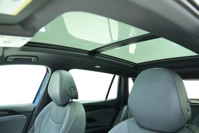 New 2026 Volkswagen Tiguan SE R-Line image 30