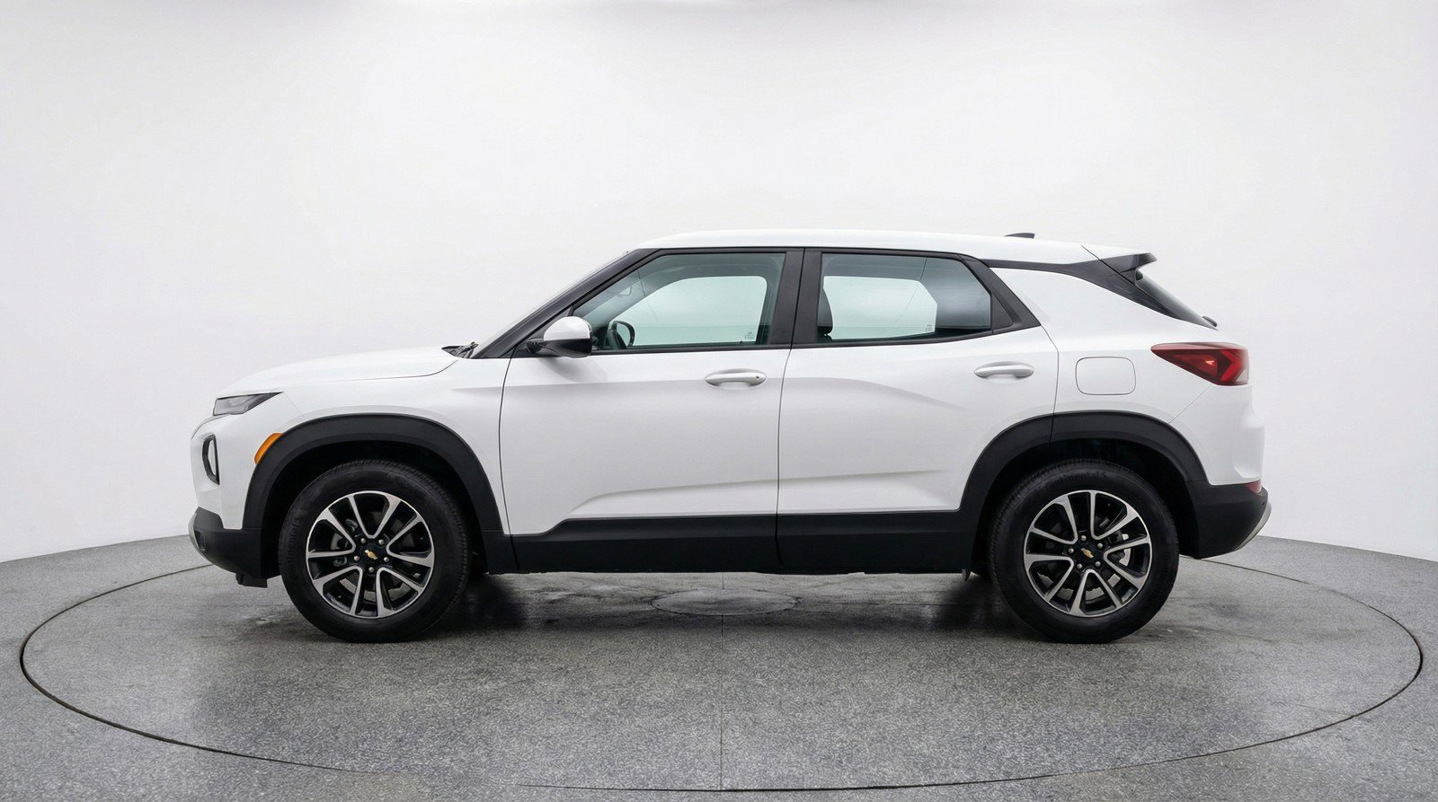 Used 2025 Chevrolet TrailBlazer LT image 5