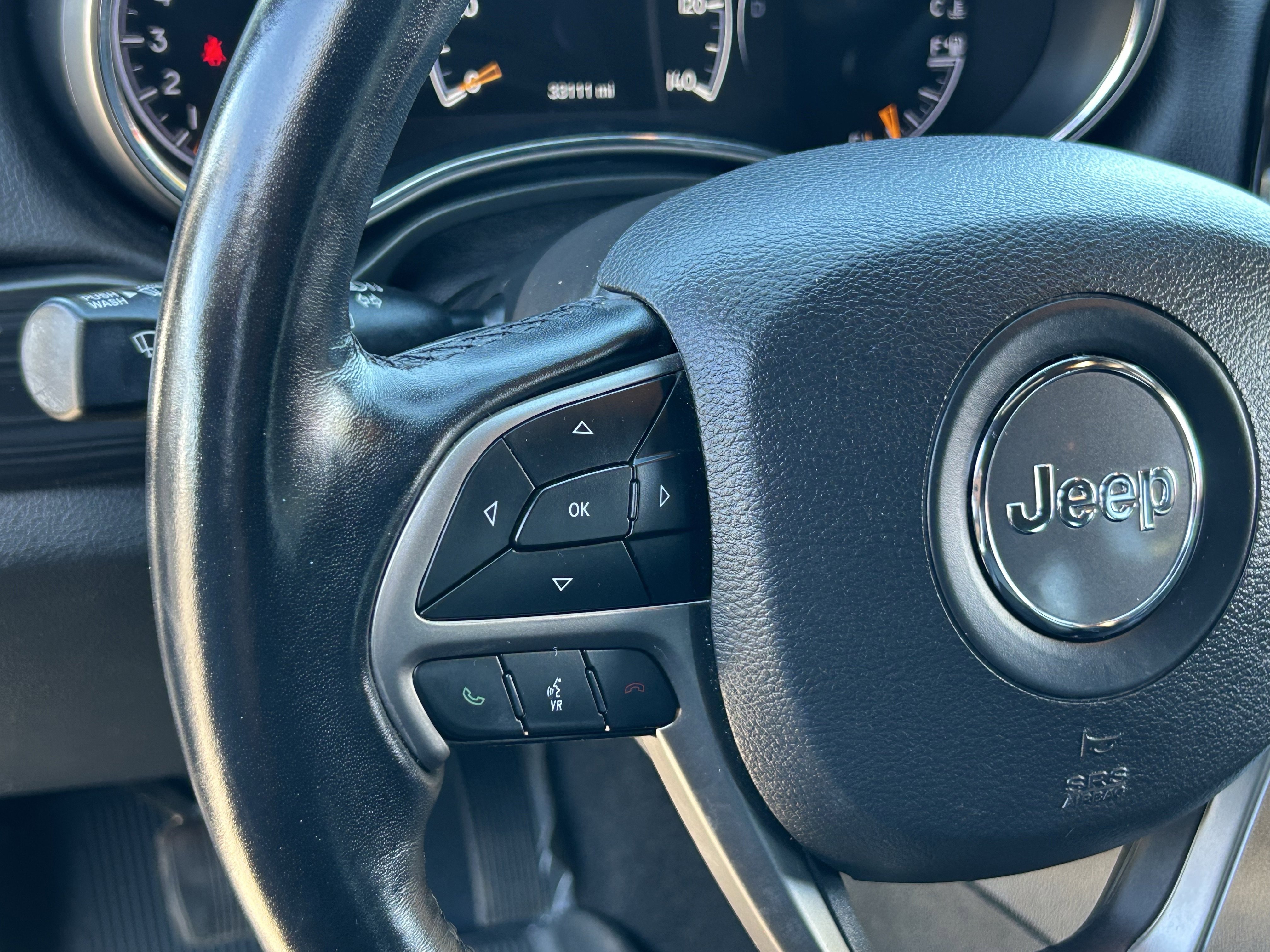 Certified 2021 Jeep Grand Cherokee Laredo X AWD/4WD image 23