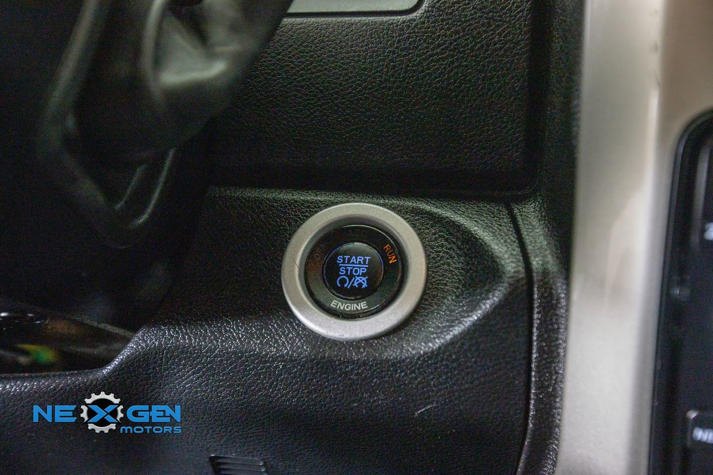 Used 2016 RAM 2500 Laramie w/ Sport Appearance Group AWD/4WD image 21