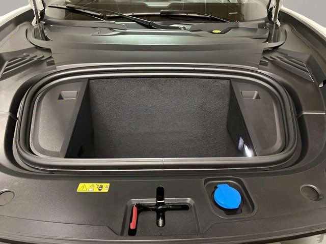 Used 2023 Audi RS e-tron GT w/ Carbon Performance Package AWD/4WD image 98