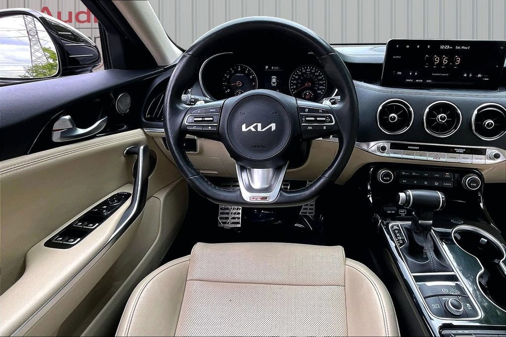 Used 2022 Kia Stinger GT-Line w/ Sun & Sound Package AWD/4WD image 8