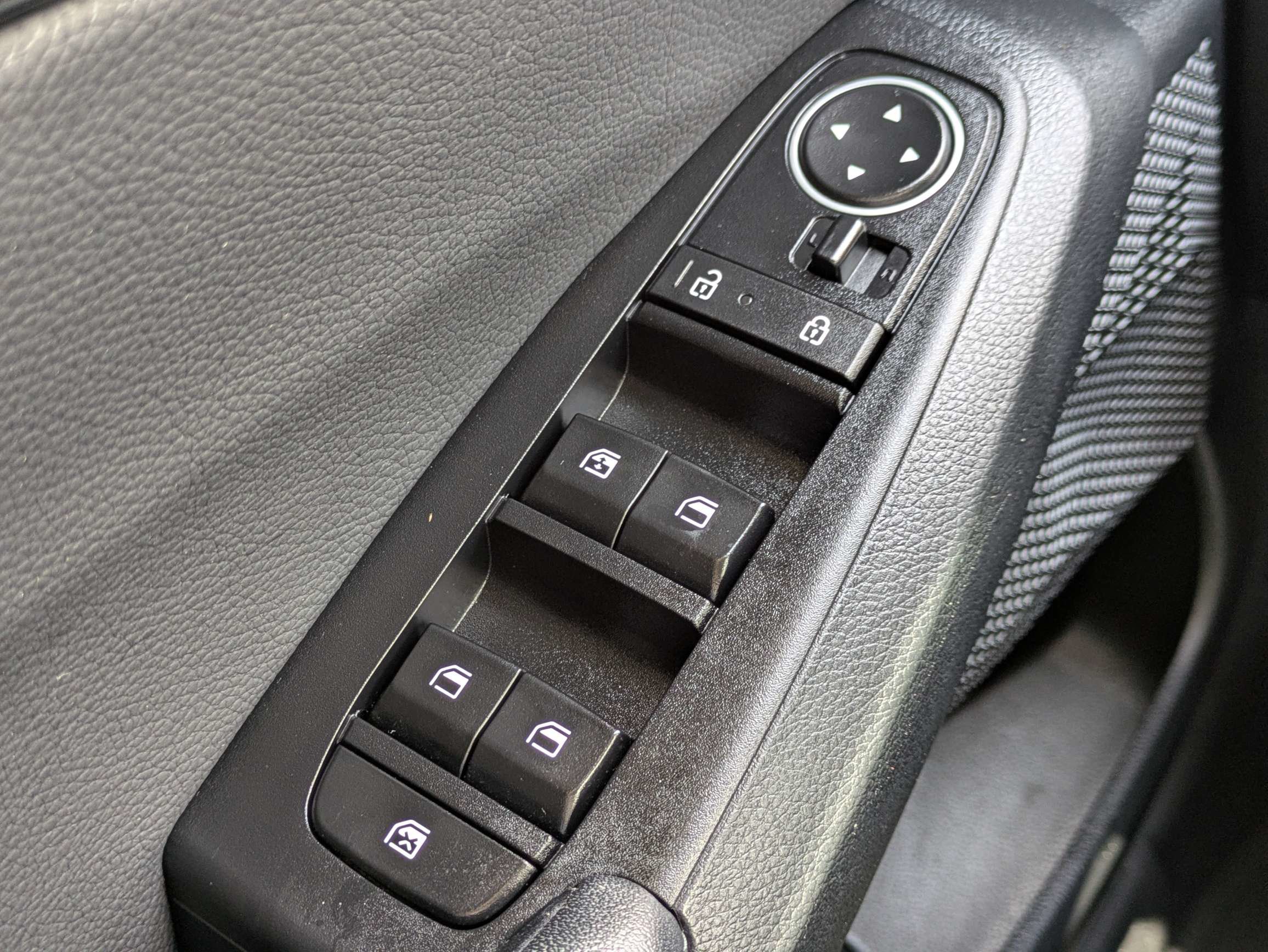 Certified 2024 Kia Seltos EX FWD image 29