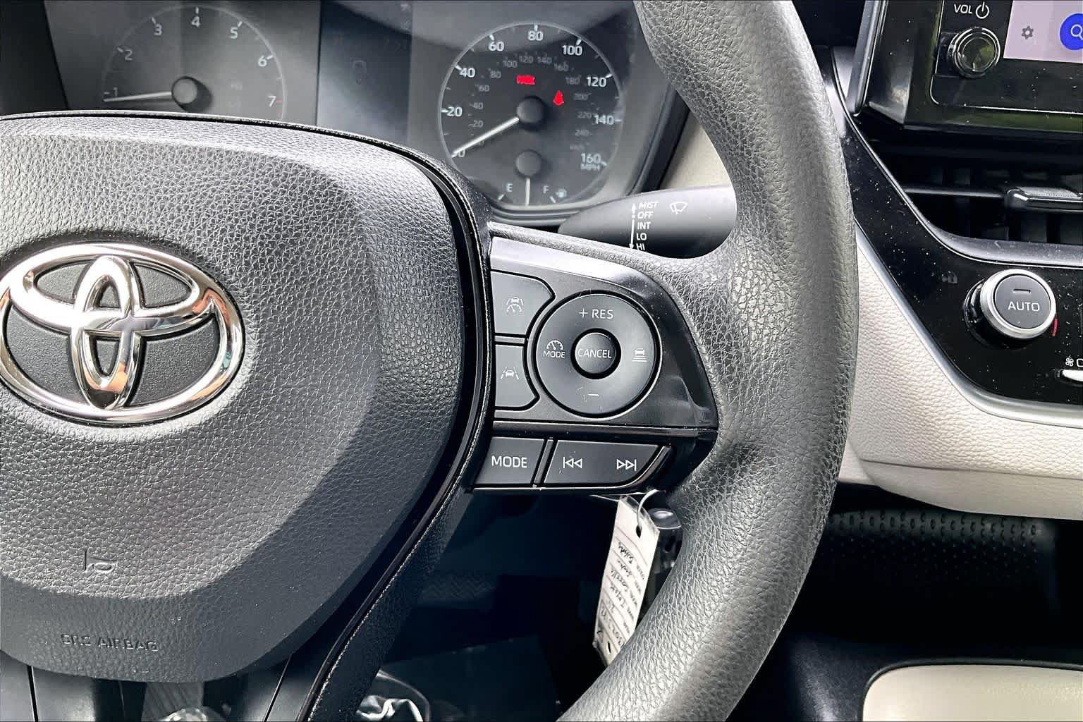 Used 2024 Toyota Corolla LE FWD image 23
