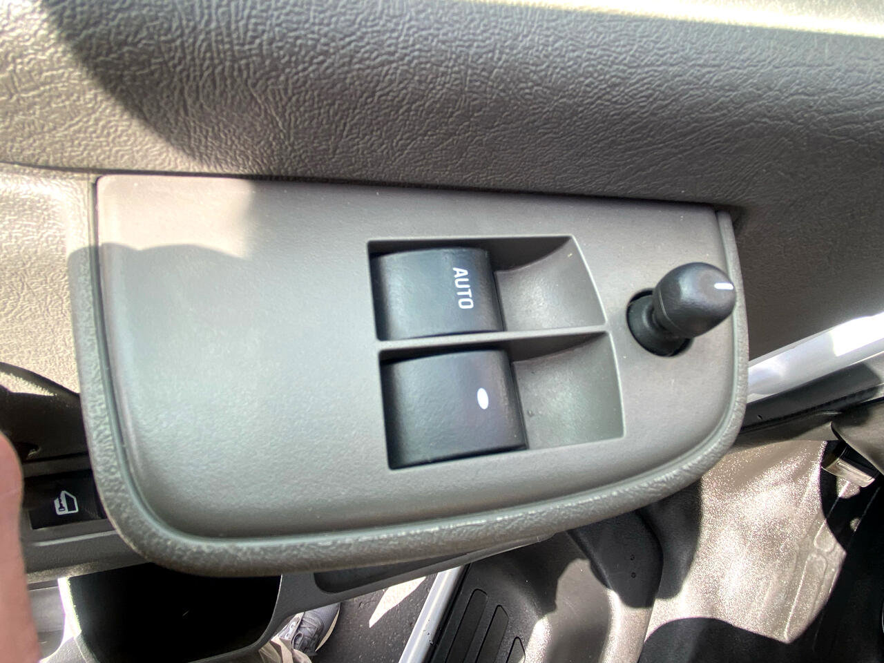 Used 2021 Chevrolet Express 2500 w/ Driver Convenience Package image 29