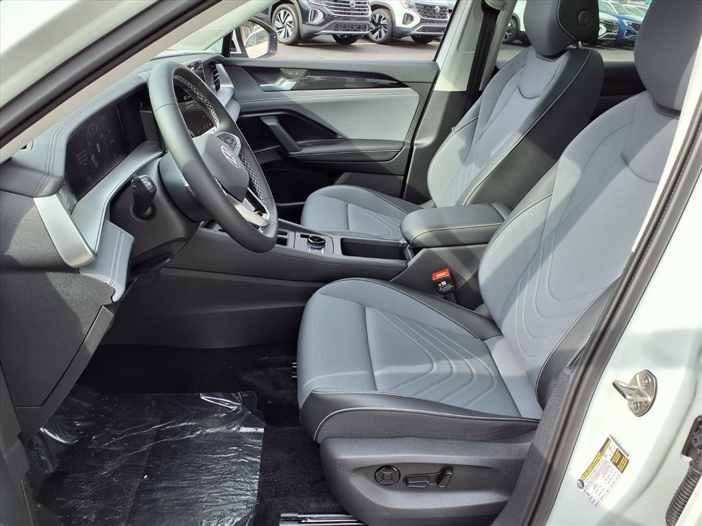 New 2026 Volkswagen Tiguan SE image 4