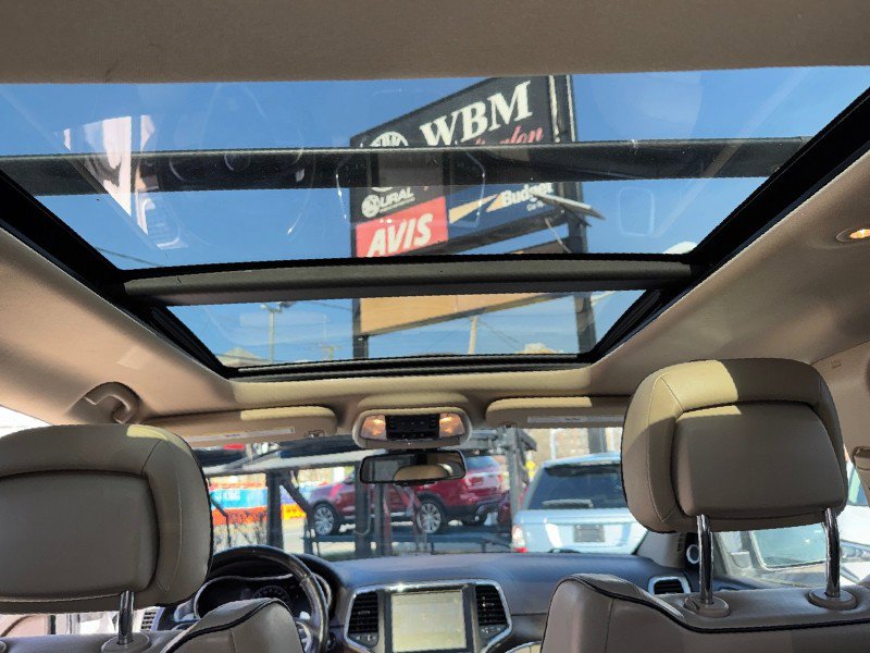 Used 2016 Jeep Grand Cherokee Overland image 29