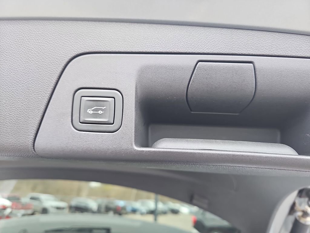 Certified 2023 Buick Envision Essence image 17