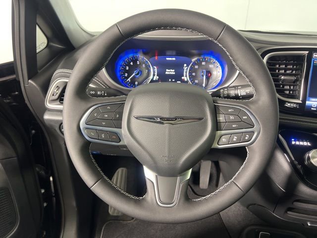 New 2026 Chrysler Pacifica Select FWD image 15