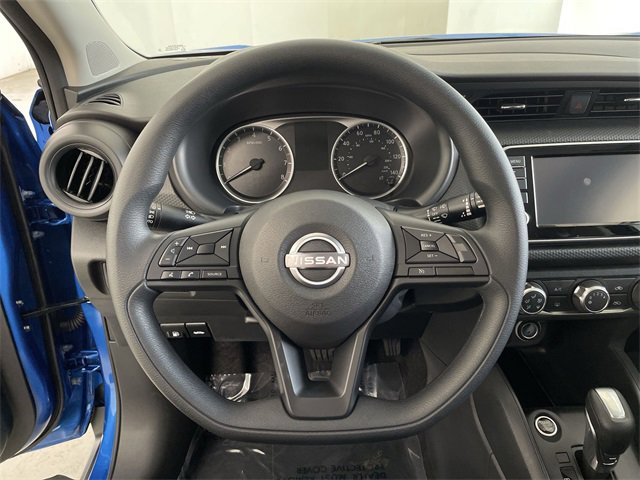 Certified 2025 Nissan Kicks Play S image 28