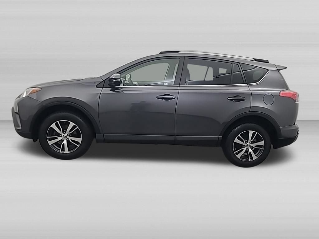 Used 2018 Toyota RAV4 XLE w/ Plus Extra Value Package FWD image 7