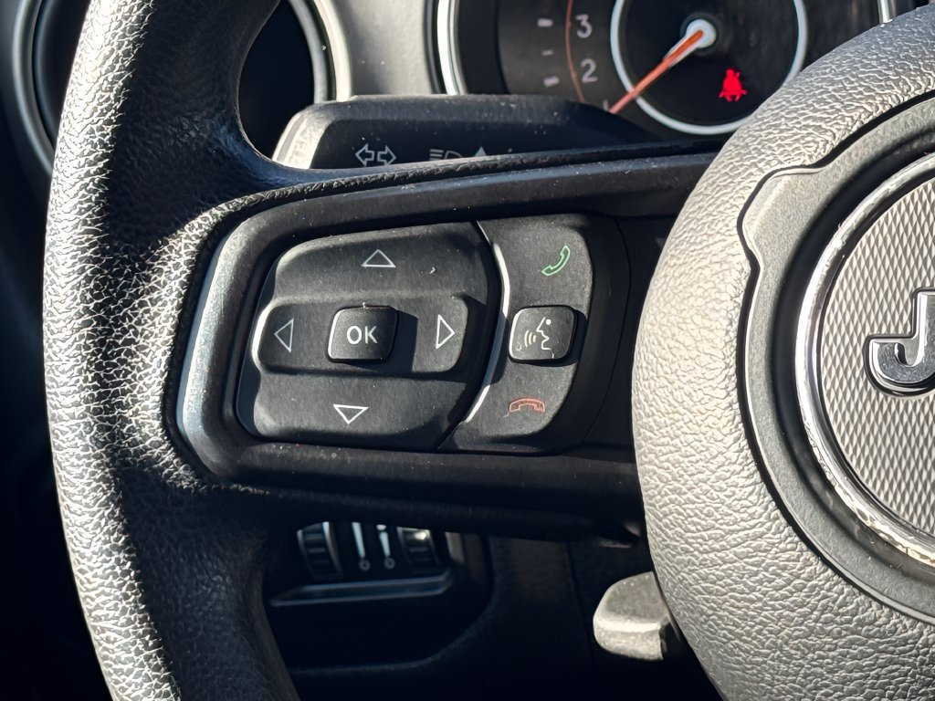 Used 2018 Jeep Wrangler Unlimited Sport AWD/4WD image 14