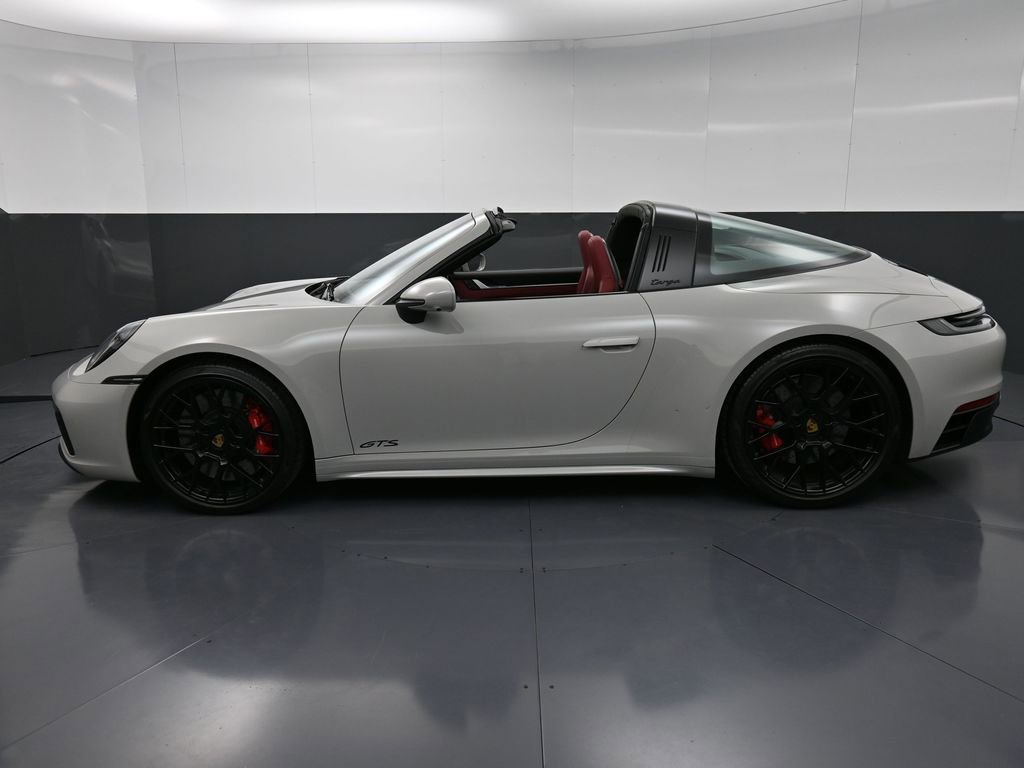 Certified 2022 Porsche 911 Targa 4 GTS image 33