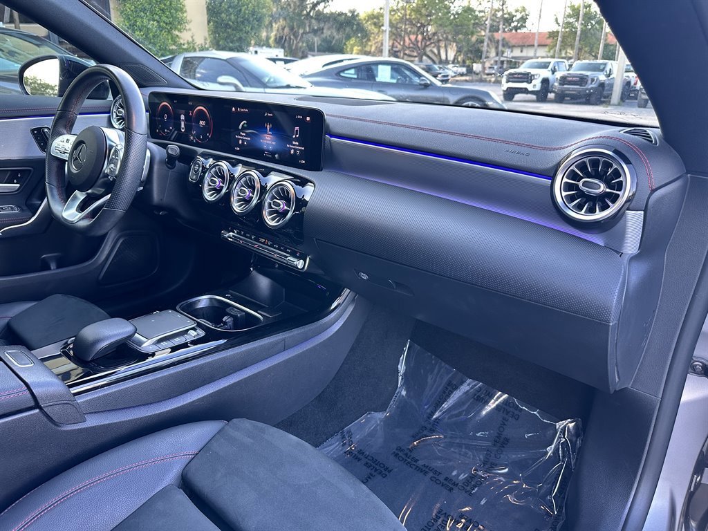 Used 2021 Mercedes-Benz CLA 250 image 14