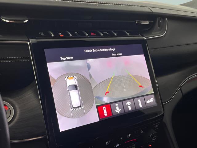 Used 2024 Jeep Grand Cherokee L Overland w/ Advanced Protech Group III image 15