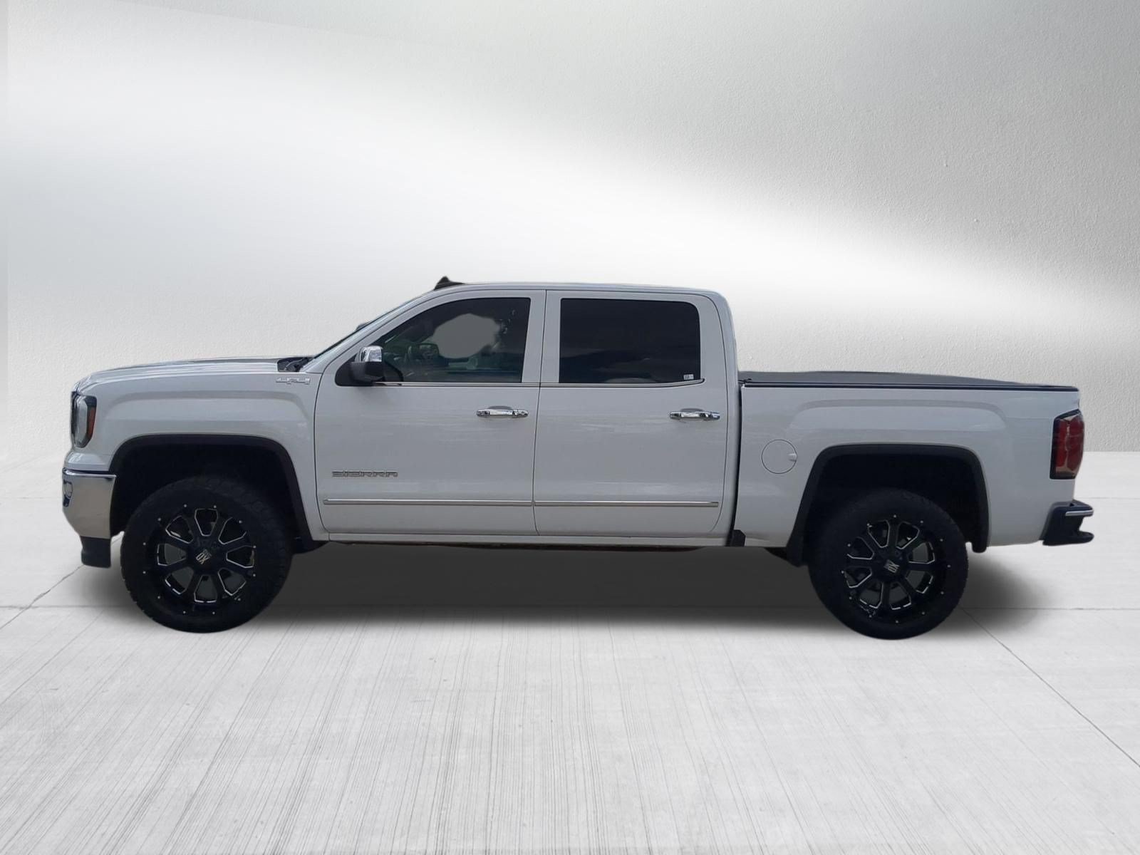 Used 2018 GMC Sierra 1500 SLT w/ SLT Preferred Package AWD/4WD image 2
