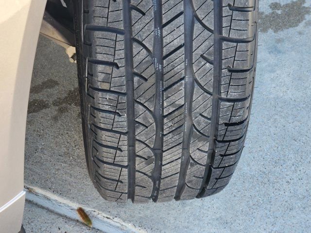 Used 2025 Volvo XC60 B5 Core image 18