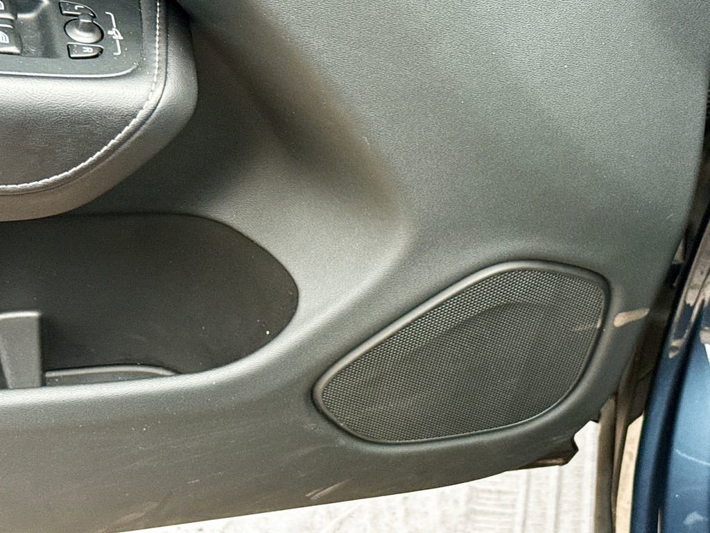 Used 2023 Volvo XC60 B5 Ultimate w/ Protection Package Premier image 20