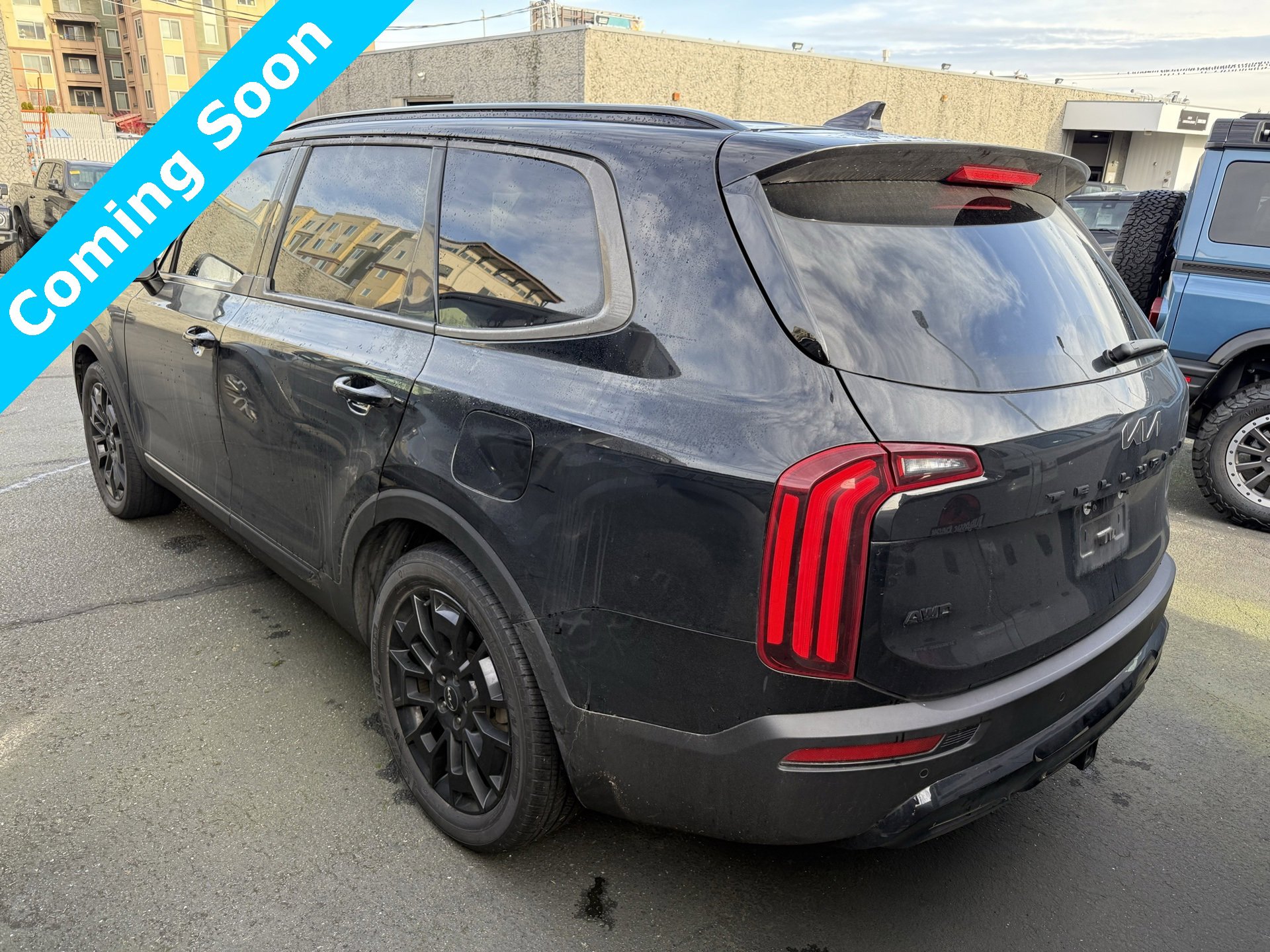 Used 2022 Kia Telluride SX w/ SX Prestige Package image 4