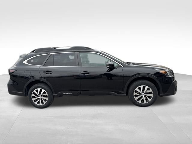 Used 2022 Subaru Outback Premium image 6