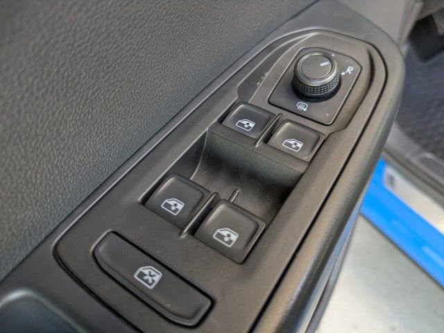 Used 2023 Volkswagen Taos SE w/ Black Wheel Package image 20