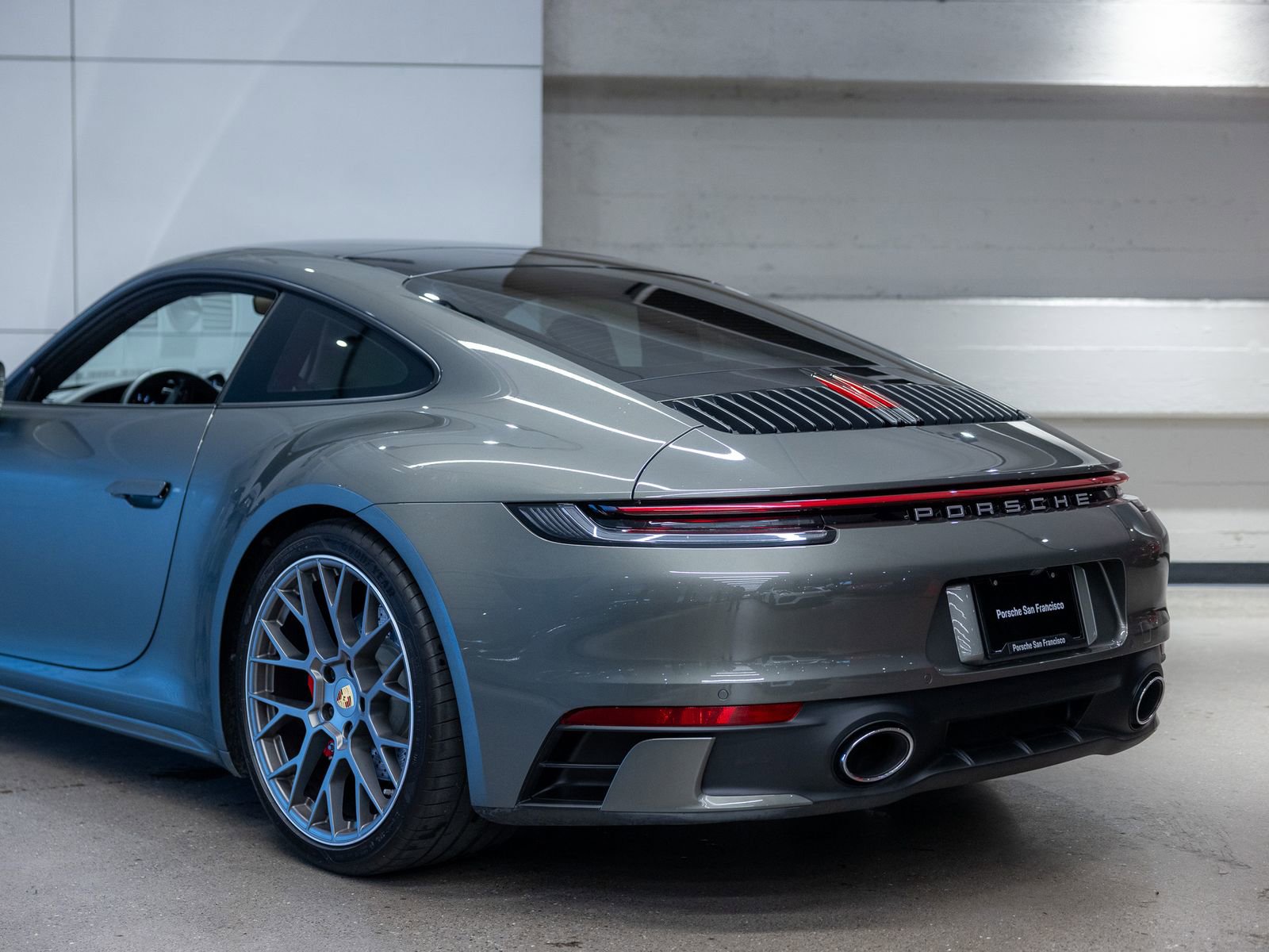 Certified 2020 Porsche 911 Carrera S w/ Premium Package RWD image 27
