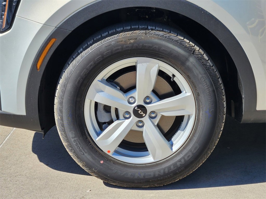 New 2026 Kia Sorento LX image 7